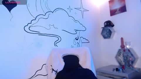 trinity_knox online show from November 11, 4:51 pm