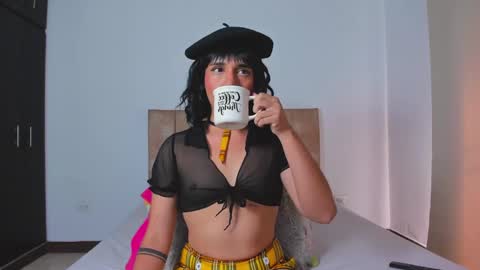 Snapshot of trinydoll chatting on October 11, 12:58 pm Triny online show from October 11, 12:58 pm