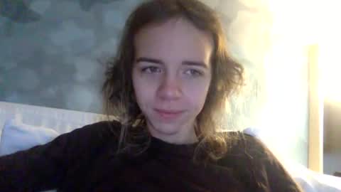 trippybb222 online show from November 21, 1:43 pm