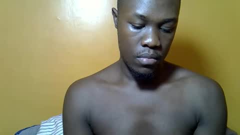 Tris6 online show from April 9, 10:15 pm