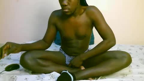 Snapshot of trisboo5 chatting on November 26, 3:24 pm Trisboo5 online show from November 26, 3:24 pm