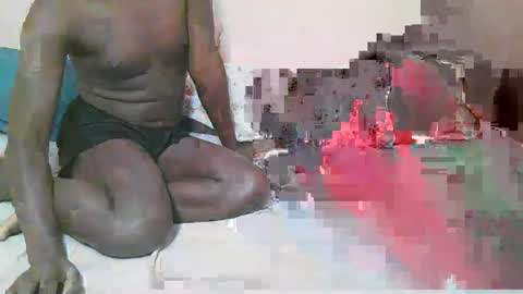 Snapshot of trisboo_ chatting on November 13, 6:40 pm Beckham Godwine online show from November 13, 6:40 pm