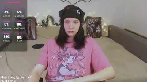 Max  online show from February 6, 7:17 pm