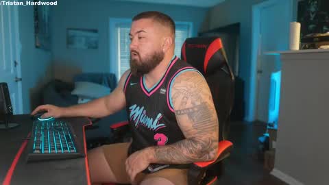 Snapshot of tristanhardwood chatting on March 9, 10:41 pm tristanhardwood online show from March 9, 10:41 pm