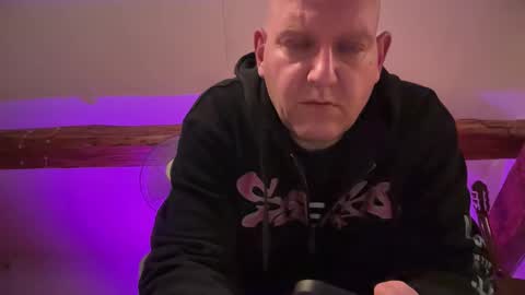 Snapshot of tritonspace chatting on September 26, 2:37 am Triton online show from September 26, 2:37 am