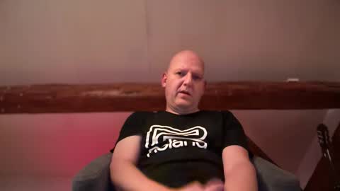 Snapshot of tritonspace chatting on October 5, 2:59 pm Triton online show from October 5, 2:59 pm