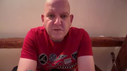 Snapshot of tritonspace chatting on October 9, 5:05 am Triton online show from October 9, 5:05 am