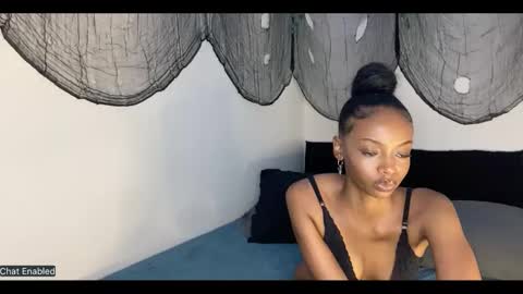 trixie_luv online show from October 21, 1:12 pm