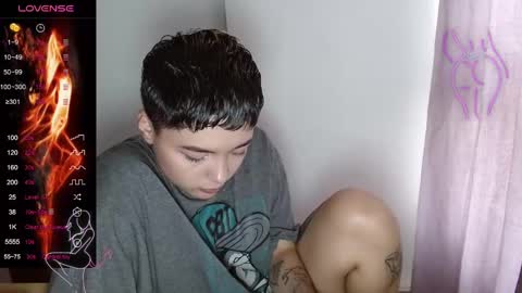 Snapshot of trixie_tangg chatting on February 23, 5:29 pm Kitty online show from February 23, 5:29 pm