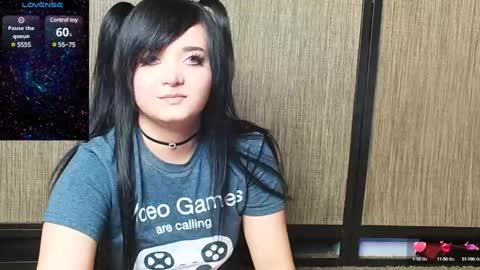 trixiedoescamcam online show from January 11, 1:27 am