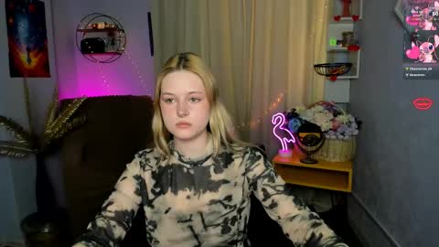 Trixy online show from April 14, 12:11 pm