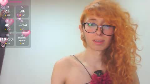 Snapshot of trixy_roses chatting on November 16, 7:08 pm Trixy Rose online show from November 16, 7:08 pm