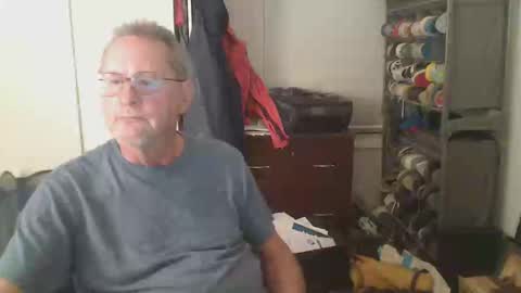 Snapshot of troffer1020 chatting on March 31, 3:30 am Troffer online show from March 31, 3:30 am