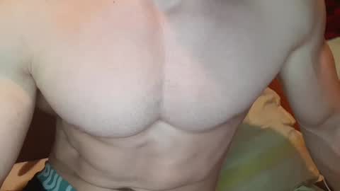 Snapshot of troncq chatting on December 22, 12:49 pm Troncq online show from December 22, 12:49 pm