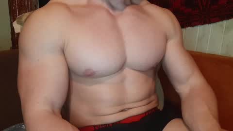 Snapshot of troncq chatting on February 18, 6:58 pm Troncq online show from February 18, 6:58 pm