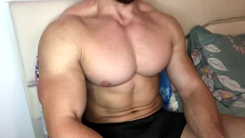 Snapshot of troncq chatting on September 26, 7:40 pm Troncq online show from September 26, 7:40 pm