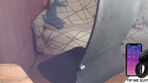 Snapshot of trone41 chatting on December 10, 9:23 am I POST MY FUCKING VIDEOS AND PICS    online show from December 10, 9:23 am