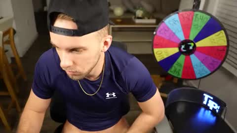 Snapshot of troy_greenxo chatting on March 18, 3:09 am Troy Green online show from March 18, 3:09 am