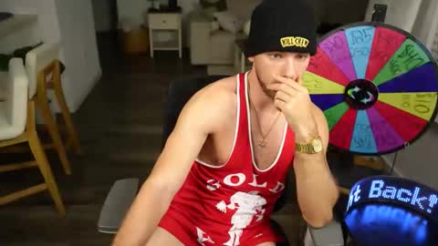 Snapshot of troy_greenxo chatting on April 6, 5:30 am Troy Green online show from April 6, 5:30 am