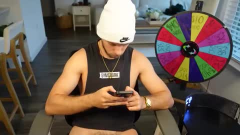 Snapshot of troy_greenxo chatting on April 8, 9:48 pm Troy Green online show from April 8, 9:48 pm