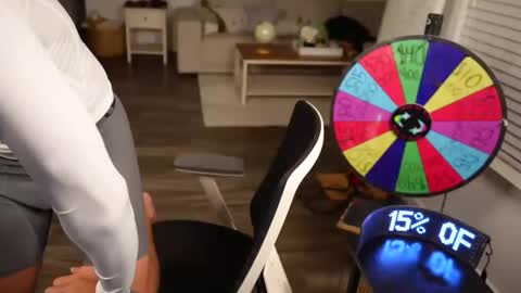 Snapshot of troy_greenxo chatting on April 12, 2:38 am Troy Green online show from April 12, 2:38 am