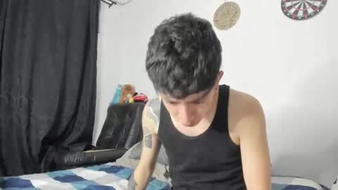 Snapshot of troy_rouge chatting on February 5, 11:26 am Troy online show from February 5, 11:26 am