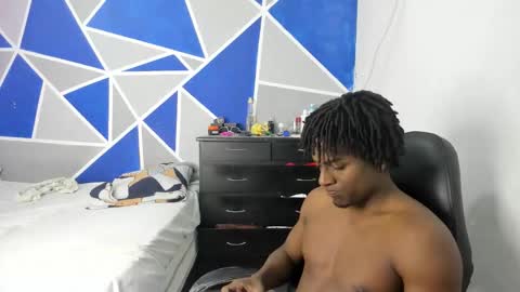 troy_stonee online show from February 24, 2:48 pm