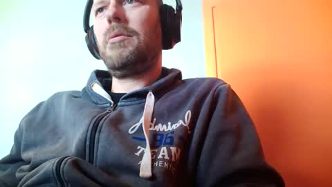 eros online show from February 18, 9:38 am