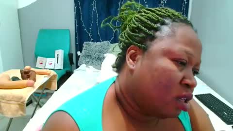 Snapshot of truebella30 chatting on November 30, 3:05 pm TrueBella30 online show from November 30, 3:05 pm