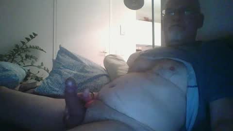 trukturk online show from May 13, 9:22 pm