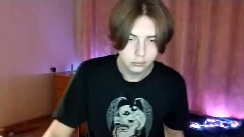 Emilum online show from February 5, 11:06 pm