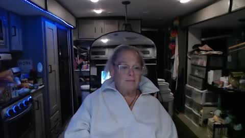 Snapshot of ts_evangeline chatting on October 23, 8:24 am Evangeline online show from October 23, 8:24 am