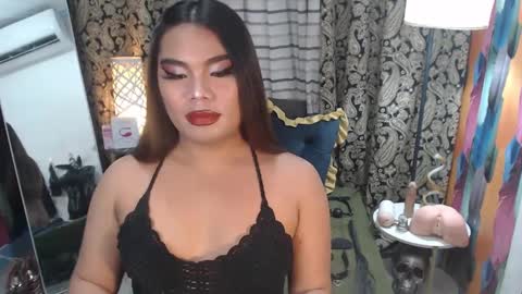 Snapshot of tsbrianabankhugecock chatting on December 5, 5:50 pm brianna online show from December 5, 5:50 pm