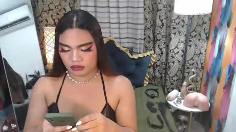 Snapshot of tsbrianabankhugecock chatting on December 13, 8:15 pm brianna online show from December 13, 8:15 pm