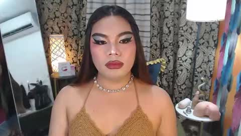 Snapshot of tsbrianabankhugecock chatting on December 14, 7:25 pm brianna online show from December 14, 7:25 pm