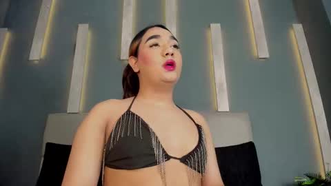 Snapshot of tsexoticfuck chatting on February 21, 8:43 pm C H L O E online show from February 21, 8:43 pm