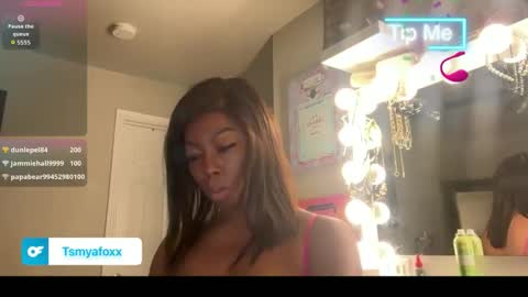 tsfoxx online show from May 21, 3:35 am