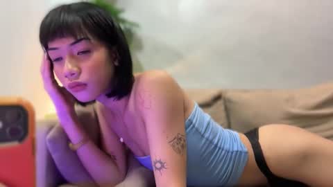 kendall online show from January 8, 1:46 pm