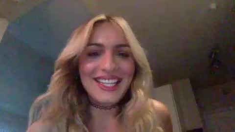 Snapshot of tsprinces chatting on October 14, 11:16 pm tsprinces online show from October 14, 11:16 pm