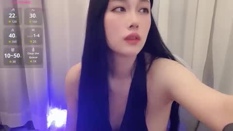 tsukily online show from March 2, 2:57 pm