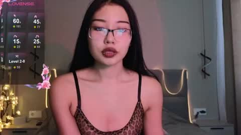 Yuki online show from June 4, 10:10 am
