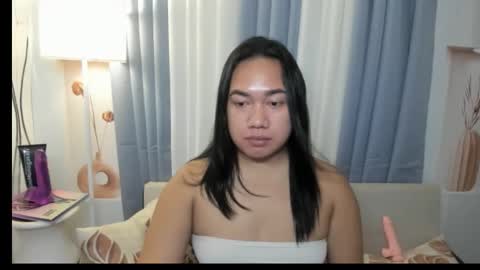 Karen Oquio online show from November 15, 4:58 pm