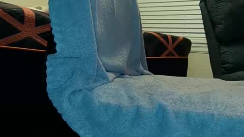 Snapshot of tthornburg chatting on February 17, 5:37 am tthornburg online show from February 17, 5:37 am