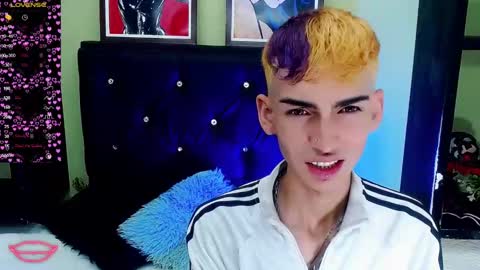 ttimy online show from March 6, 7:54 pm