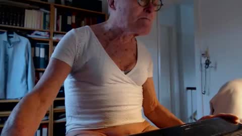 FINN but call me NANNA online show from December 2, 12:54 pm