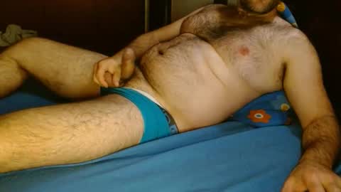 Snapshot of tuga_man_ chatting on March 25, 11:22 pm tuga man online show from March 25, 11:22 pm