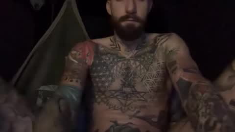 Snapshot of tuhands chatting on December 18, 8:53 am Tuhands online show from December 18, 8:53 am