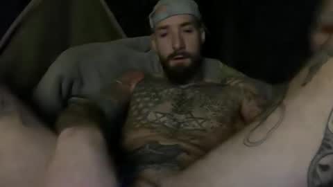 Snapshot of tuhands chatting on December 20, 8:10 am Tuhands online show from December 20, 8:10 am