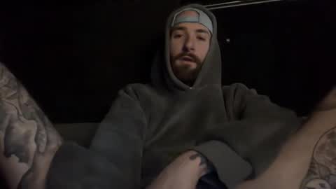 Snapshot of tuhands chatting on January 14, 9:37 am Tuhands online show from January 14, 9:37 am