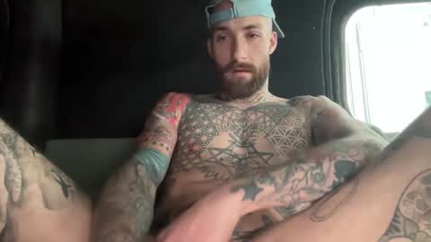 Snapshot of tuhands chatting on February 8, 2:20 pm Tuhands online show from February 8, 2:20 pm